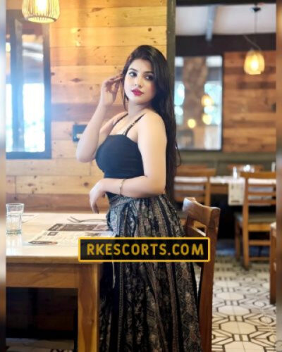 rosyshinaescort